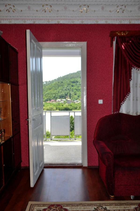 Nature House Koutaïssi Extérieur photo